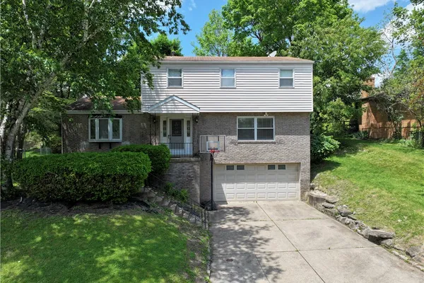4435 MARYWOOD DR