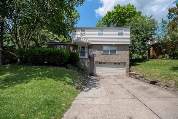 4435 MARYWOOD DR