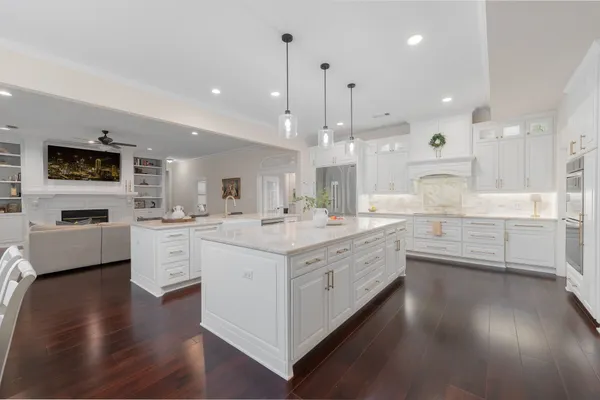 302 W CHARLOTTESVILLE AVE