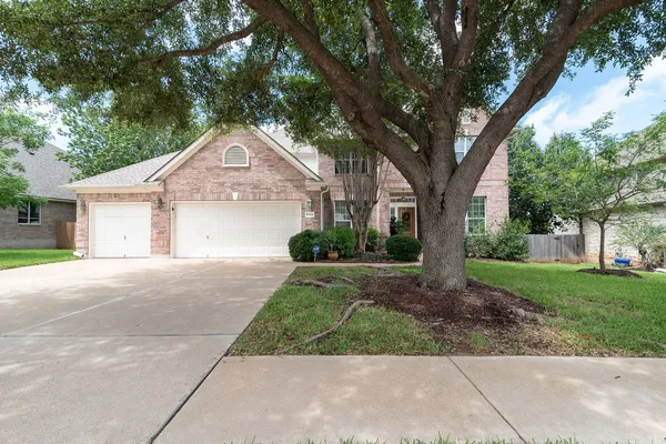 10304 MEDINAH GREENS DR