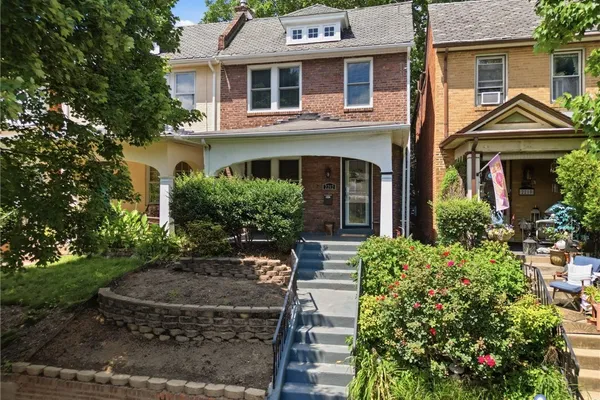 2212 MAPLEWOOD AVE