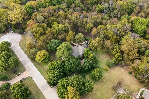 1970 MARY LEE LN