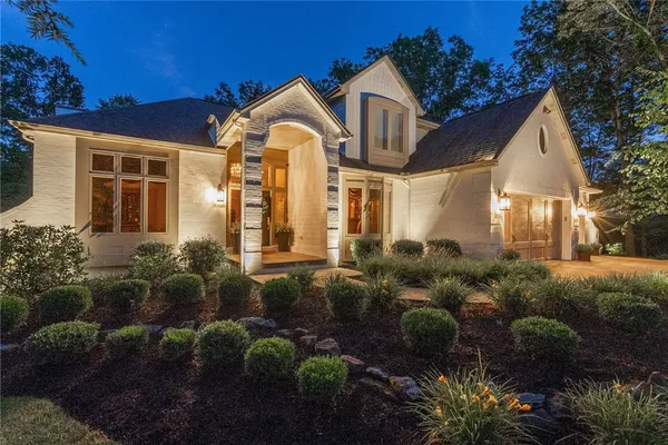 123 WILDWOOD DR