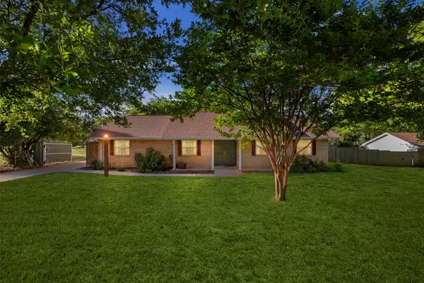 103 CEDAR DR