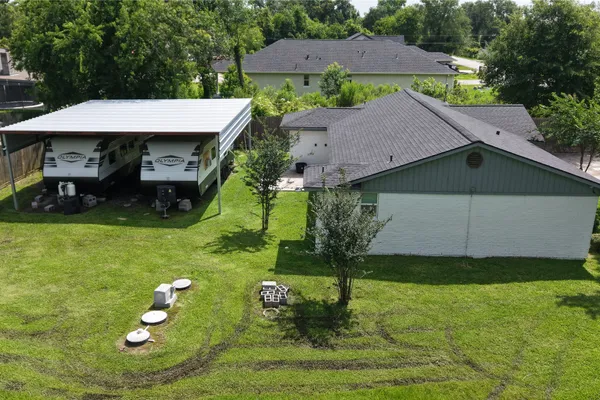 16739 FOREST TRAIL DR