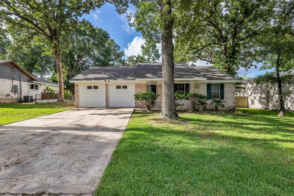 168 GREENLEAF LN