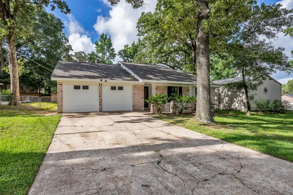 168 GREENLEAF LN