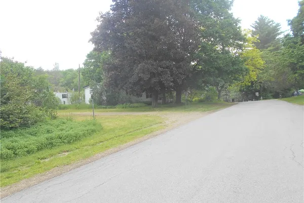 15 SUNSET DR