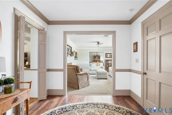 540 W MAIN ST