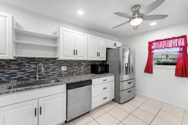 2638 GATELY DR 125