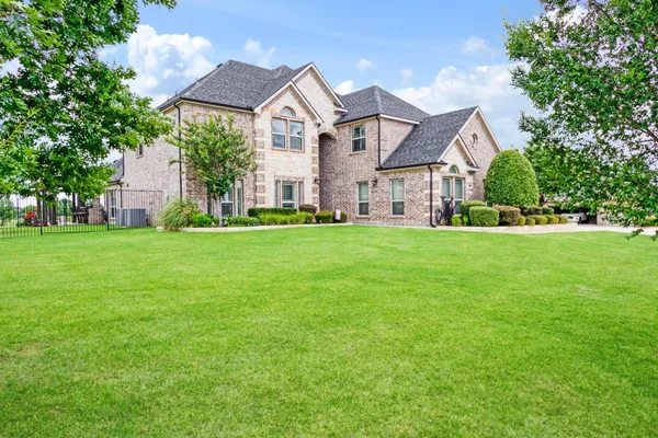 178 LAS COLINAS TRL