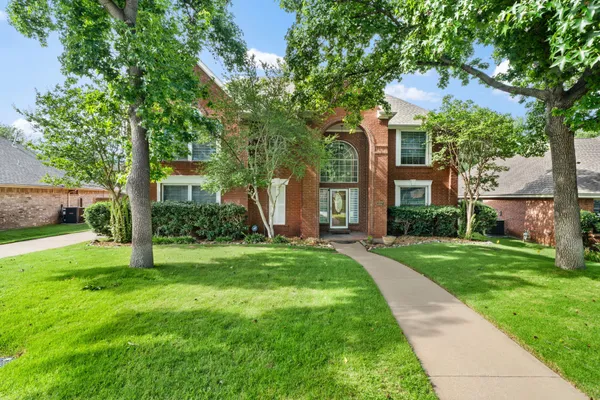 617 HIGHLAND MEADOWS DR