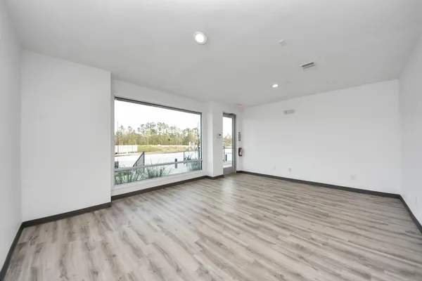 18716 CENTRO MAIN ST