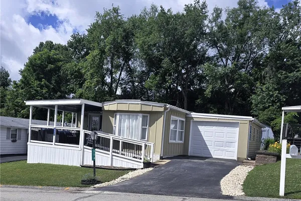 114 SHEFFIELD DR