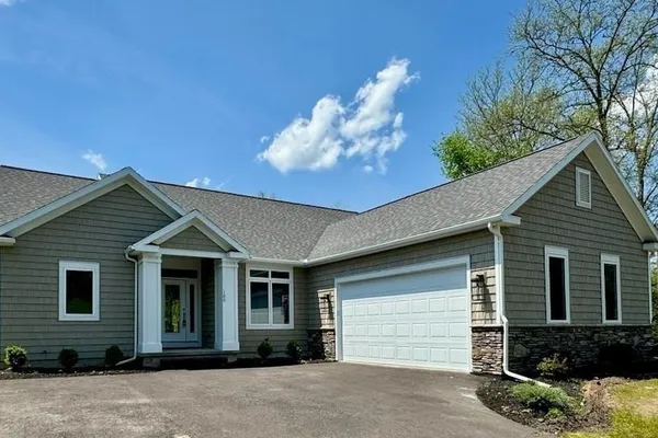 137 EDWARDS FALLS LN