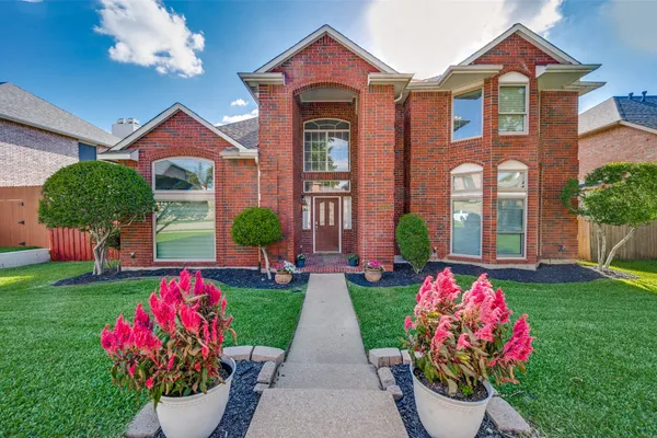 5013 RIDGECREST DR