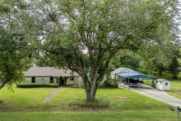 3804 SHADY LN