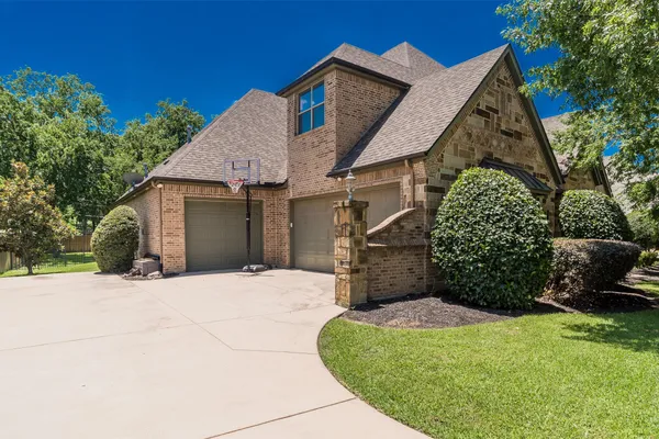 6208 RIVERVIEW CIR