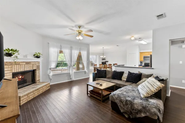 804 TYLER CT