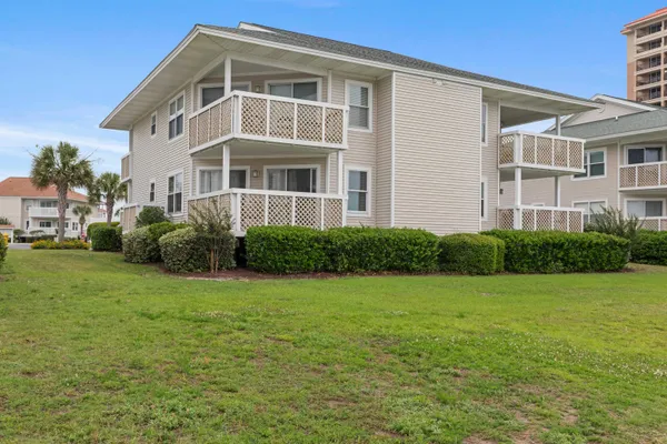 301 SHOREHAVEN DR 5D