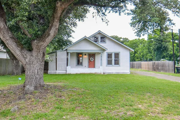 1615 EAGLE LAKE RD