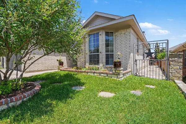 9936 BLUE BELL DR