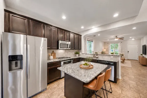 1325 CENTRAL PARK CT