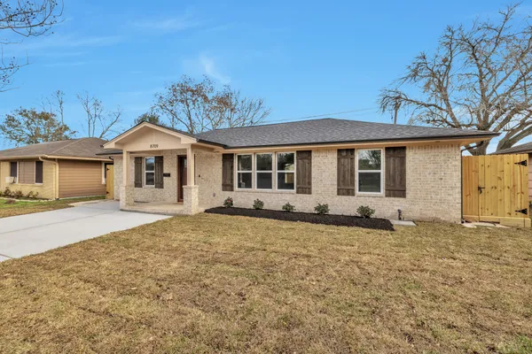 8709 TARBELL RD