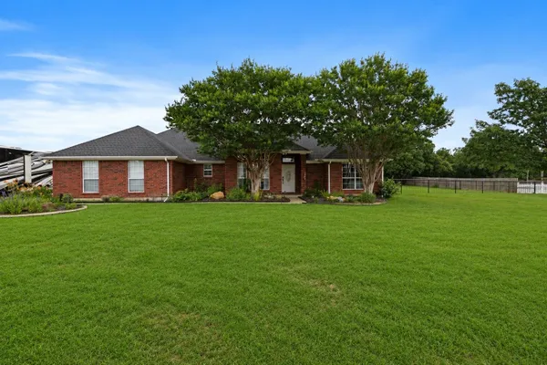 3909 TIMBERCREST DR