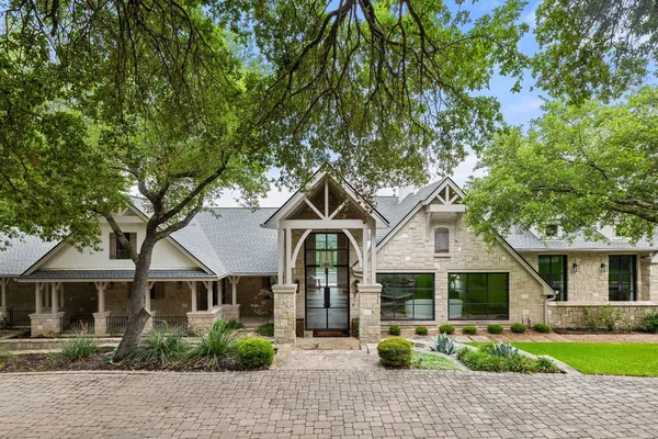 1421 CIRCLE RIDGE DR