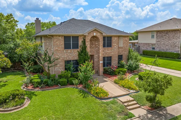 3341 PECAN SHADOW WAY
