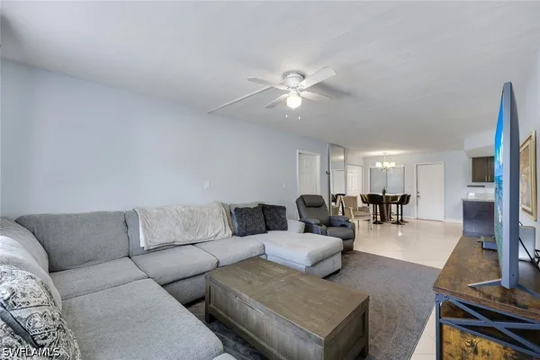1400 GREEN VALLEY CIR 1002