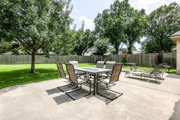 23115 WILLOW CANYON DR