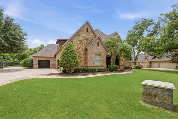 6101 PAPER SHELL WAY
