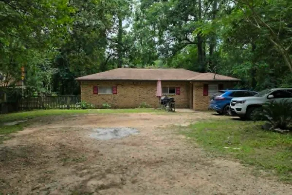 8312 ELM DR