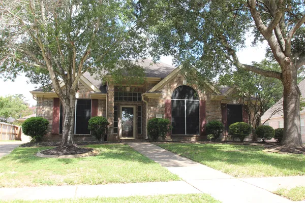 21806 MOORTOWN CIR