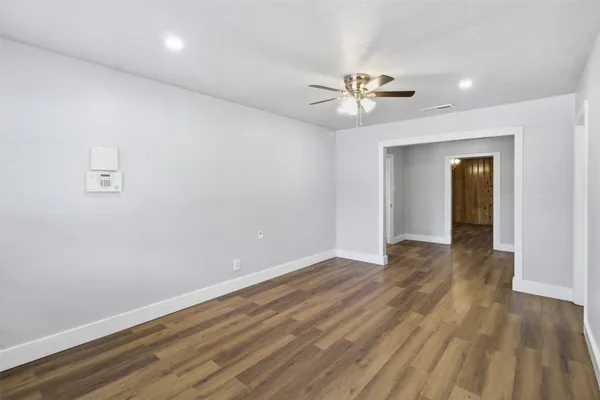 3015 ANZIO DR