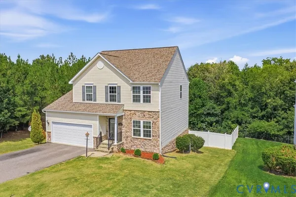 1916 RIVER RIDGE PL