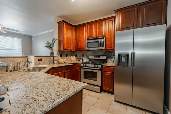 2131 PORTOFINO DR