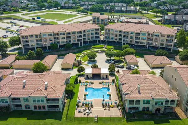 2131 PORTOFINO DR