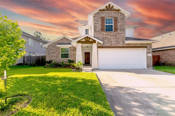 2506 BAY HILL DR