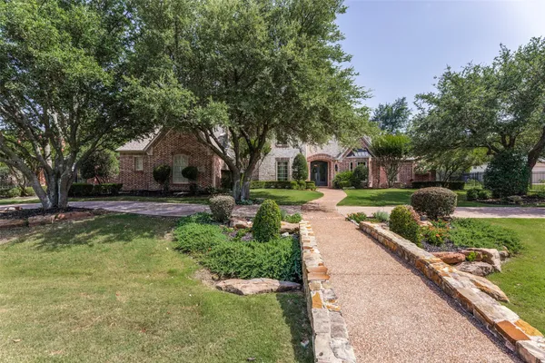 1612 FAIR OAKS DR