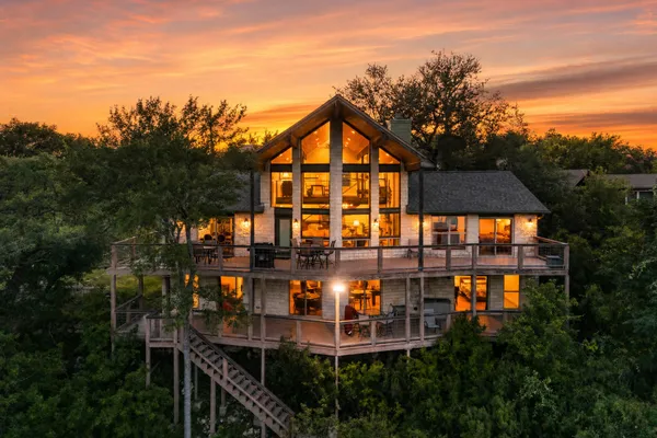 3609 PENINSULAR DR