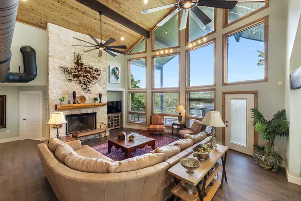 3609 PENINSULAR DR