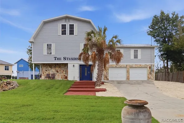 12409 W STANDISH DR