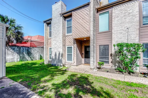 11280 BRAES FOREST DR 401