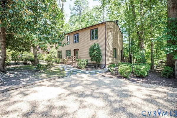 2305 WISTAR CT