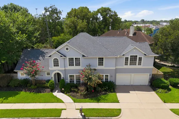 4042 GLEN COVE DR