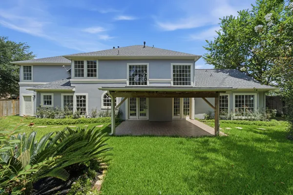 4042 GLEN COVE DR