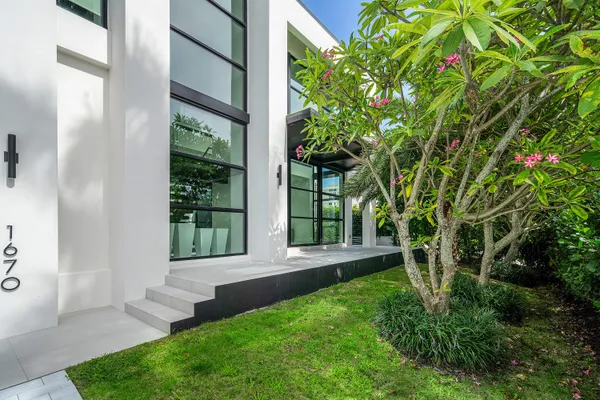 1670 E TERRA MAR DR